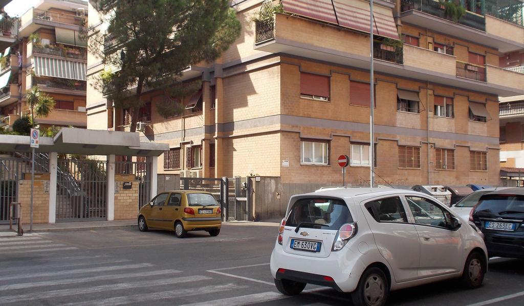 Pensión Tourist House *